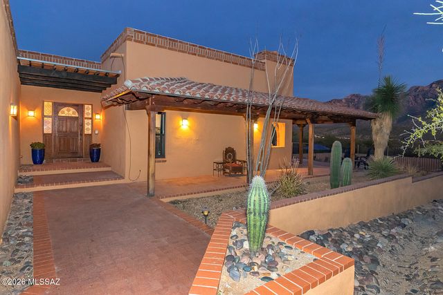 11402 N 1st Avenue, Oro Valley, AZ 85737