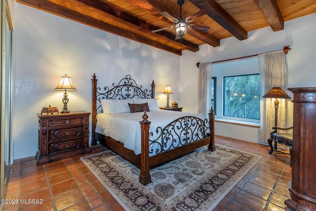 11402 N 1st Avenue, Oro Valley, AZ 85737