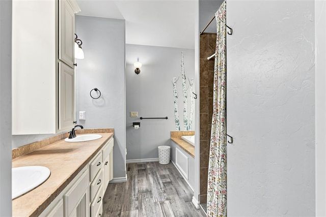 9316 NW 133rd Court, Yukon, OK 73099