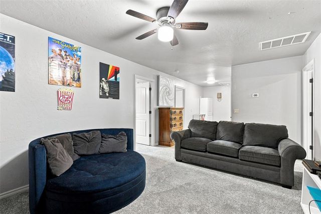 9316 NW 133rd Court, Yukon, OK 73099