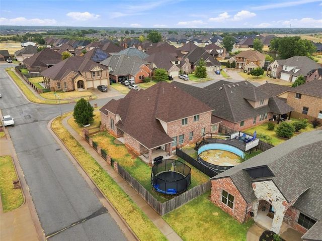 9316 NW 133rd Court, Yukon, OK 73099