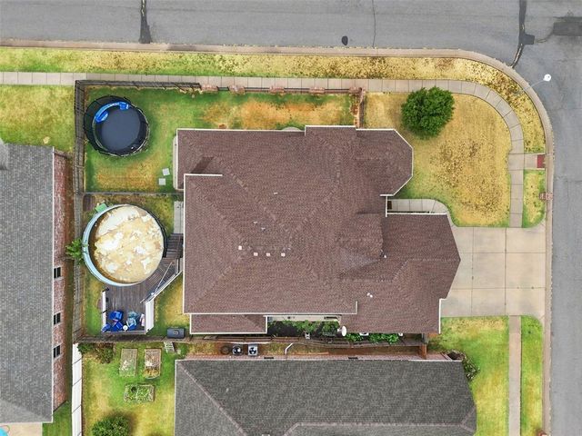 9316 NW 133rd Court, Yukon, OK 73099