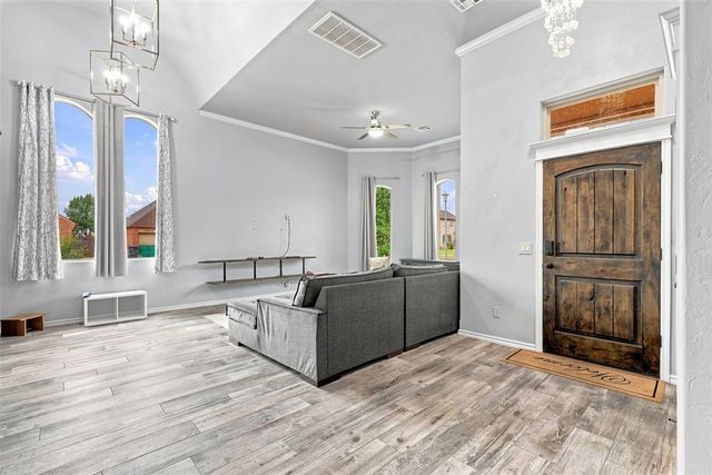 9316 NW 133rd Court, Yukon, OK 73099
