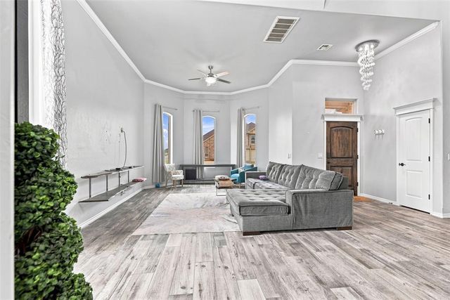 9316 NW 133rd Court, Yukon, OK 73099