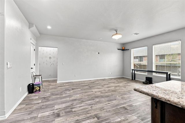 9316 NW 133rd Court, Yukon, OK 73099