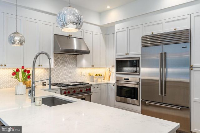 622 S 7TH ST, Philadelphia, PA 19147