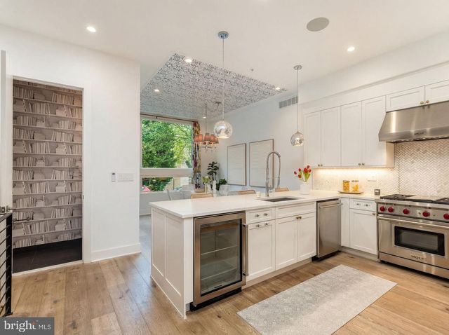 622 S 7TH ST, Philadelphia, PA 19147