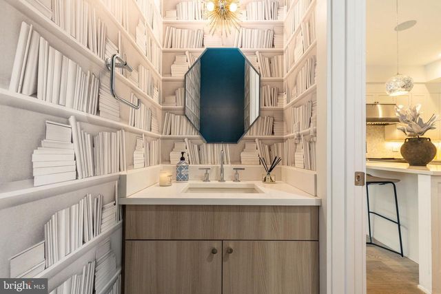 622 S 7TH ST, Philadelphia, PA 19147