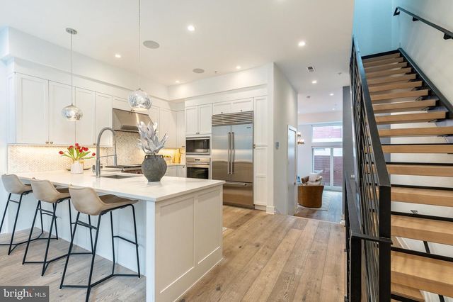 622 S 7TH ST, Philadelphia, PA 19147