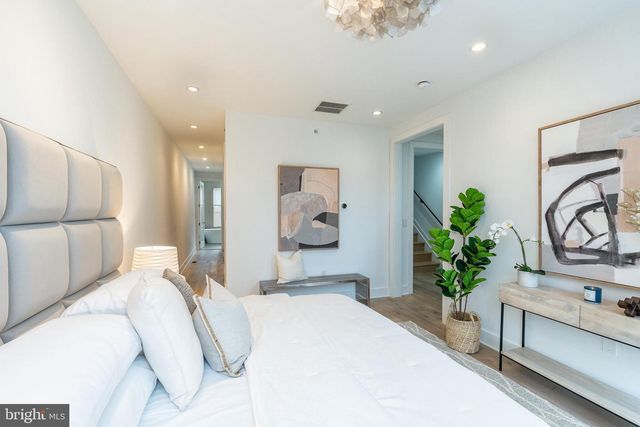 622 S 7TH ST, Philadelphia, PA 19147