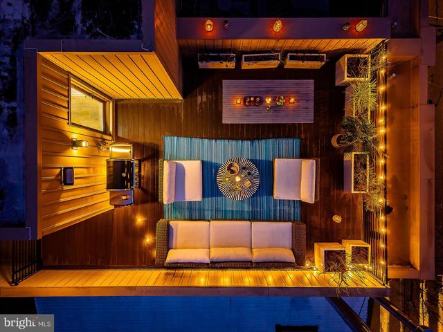 622 S 7TH ST, Philadelphia, PA 19147