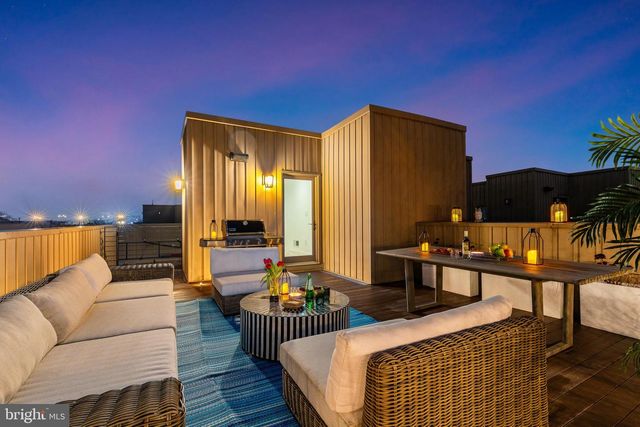 622 S 7TH ST, Philadelphia, PA 19147