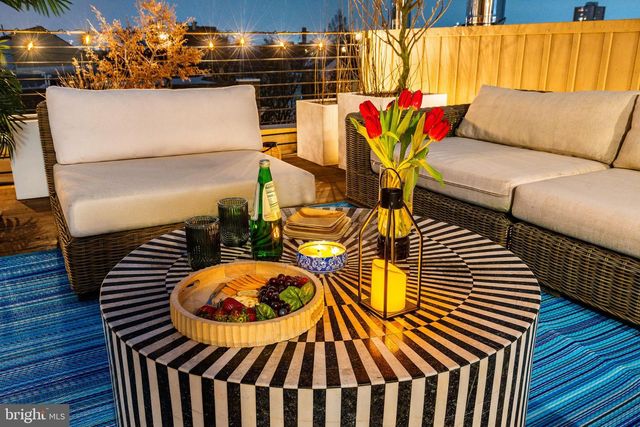 622 S 7TH ST, Philadelphia, PA 19147