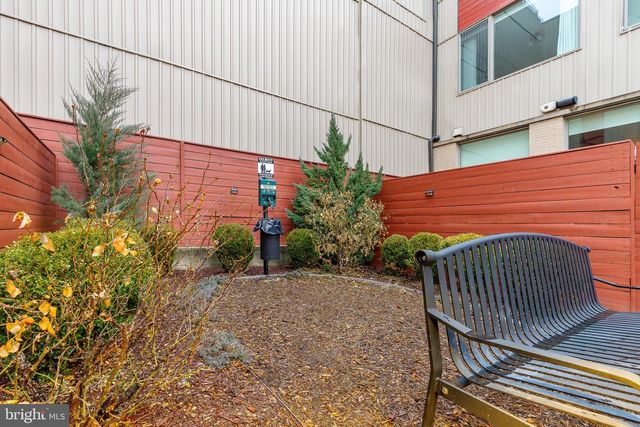 622 S 7TH ST, Philadelphia, PA 19147