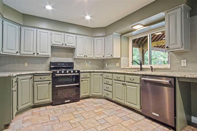 7900 Double Springs Drive, Oklahoma City, OK 73150