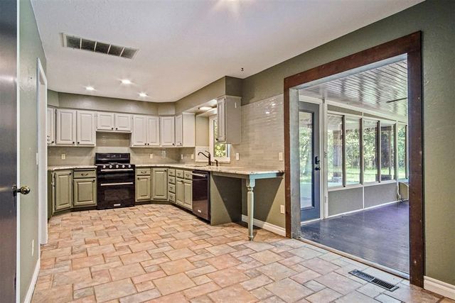 7900 Double Springs Drive, Oklahoma City, OK 73150