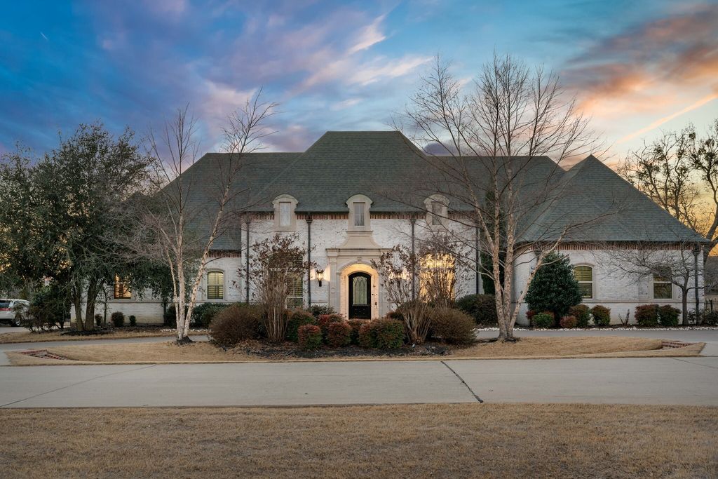 931 Woodview Drive, Prosper, TX 75078