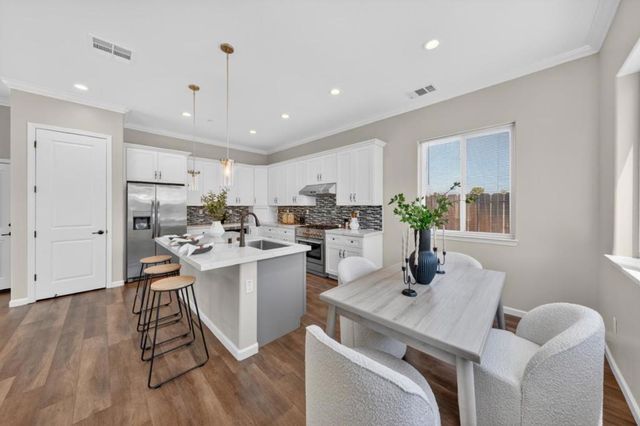 117 Bundeson Circle, Hollister, CA 95023
