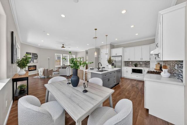 117 Bundeson Circle, Hollister, CA 95023