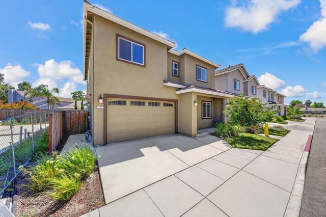 117 Bundeson Circle, Hollister, CA 95023