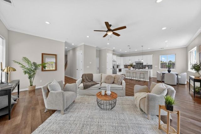 117 Bundeson Circle, Hollister, CA 95023
