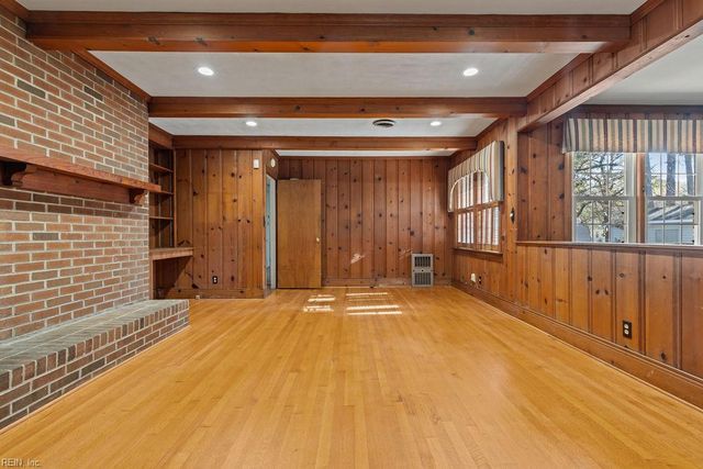 32286 East ST, Boykins, VA 23827