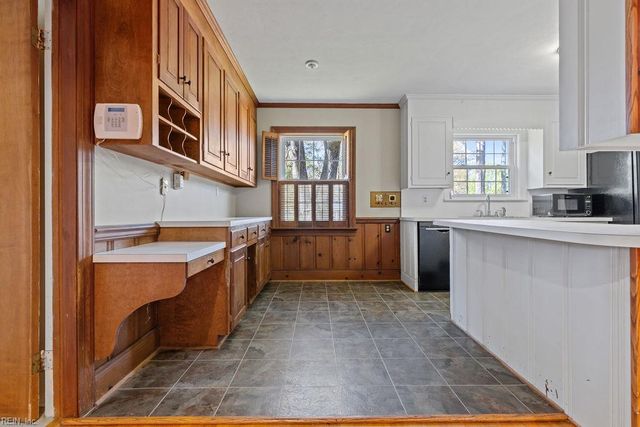 32286 East ST, Boykins, VA 23827