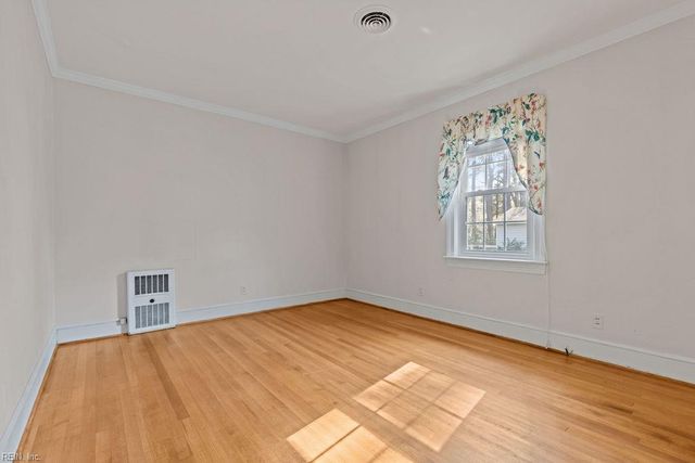 32286 East ST, Boykins, VA 23827