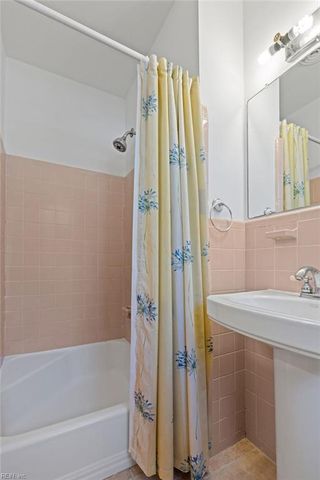 32286 East ST, Boykins, VA 23827