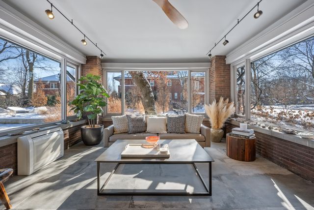 420 N Euclid Avenue, Oak Park, IL 60302