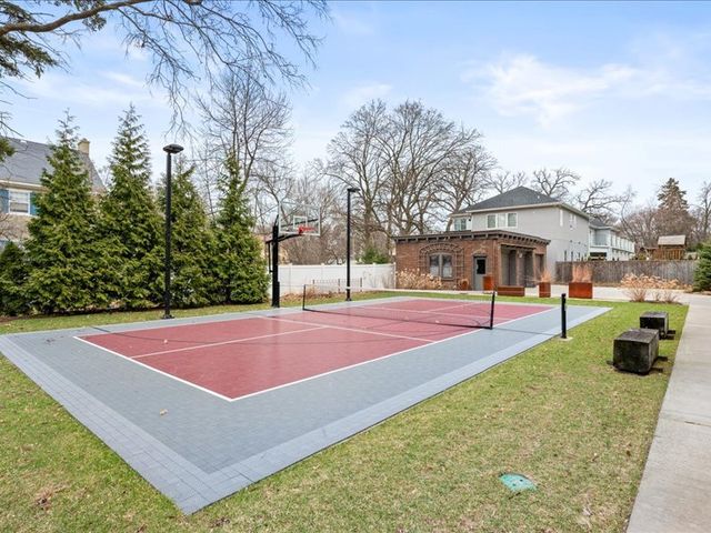 420 N Euclid Avenue, Oak Park, IL 60302