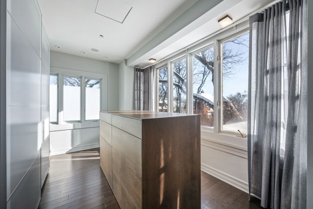 420 N Euclid Avenue, Oak Park, IL 60302