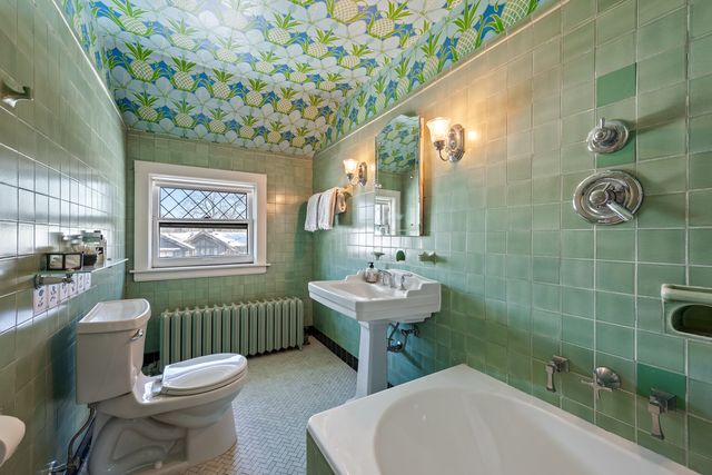 420 N Euclid Avenue, Oak Park, IL 60302