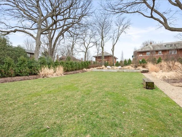 420 N Euclid Avenue, Oak Park, IL 60302