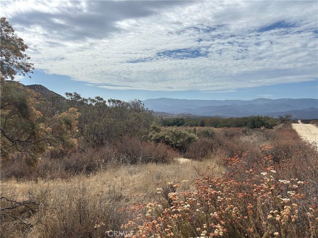 14 Exa Ely Road, Hemet, CA 92544