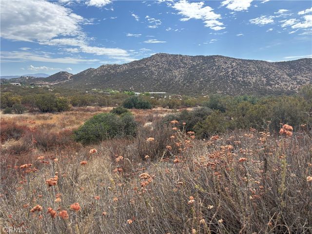 14 Exa Ely Road, Hemet, CA 92544
