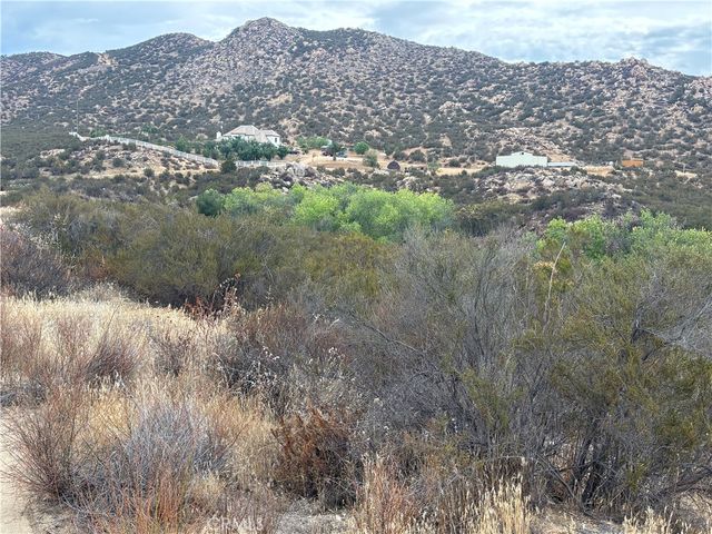 14 Exa Ely Road, Hemet, CA 92544
