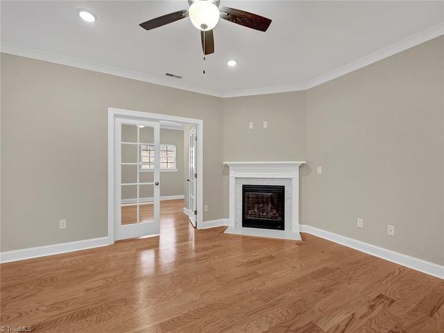 5445 Foxdale Drive, Winston-salem, NC 27103
