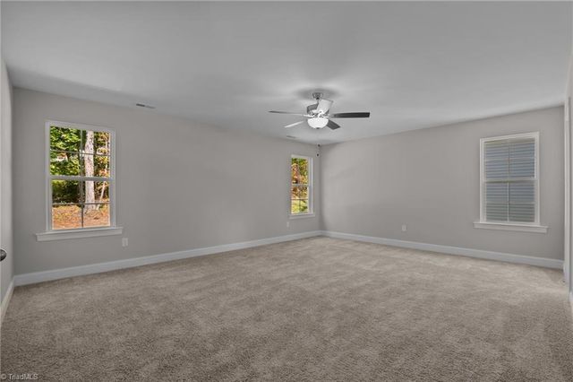 5445 Foxdale Drive, Winston-salem, NC 27103