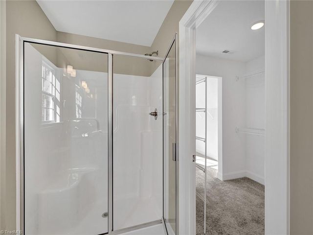 5445 Foxdale Drive, Winston-salem, NC 27103