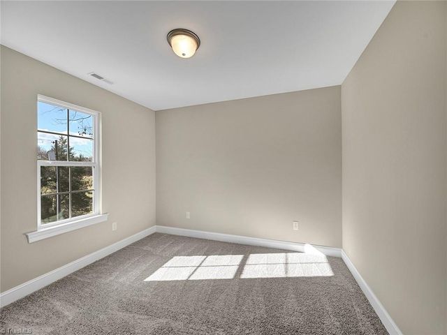 5445 Foxdale Drive, Winston-salem, NC 27103