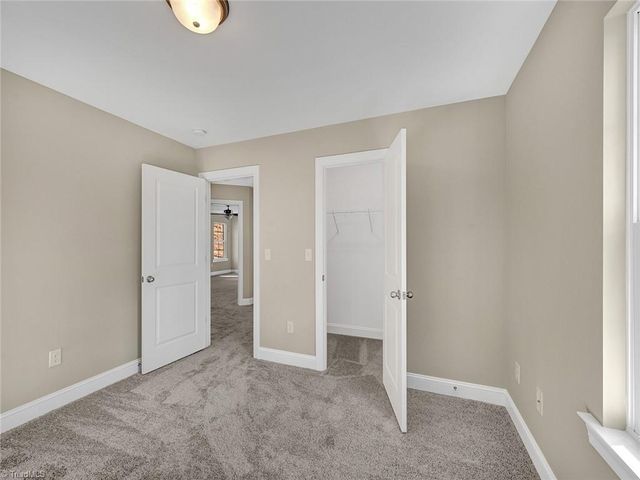 5445 Foxdale Drive, Winston-salem, NC 27103