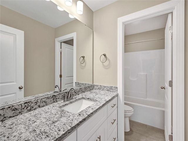 5445 Foxdale Drive, Winston-salem, NC 27103