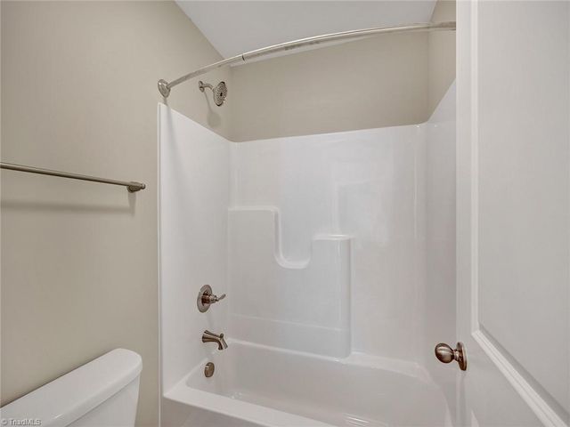 5445 Foxdale Drive, Winston-salem, NC 27103