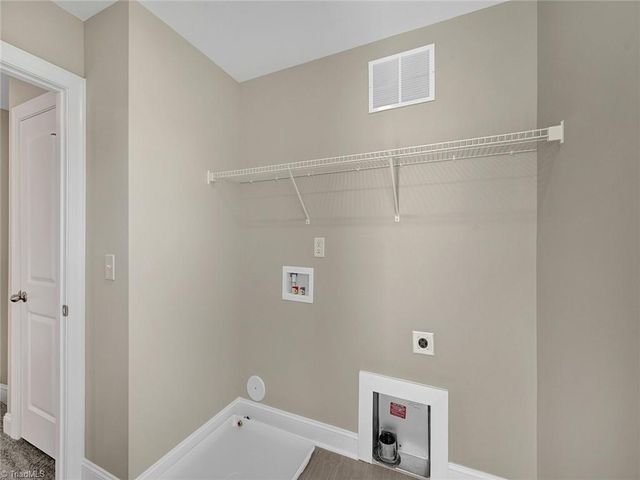 5445 Foxdale Drive, Winston-salem, NC 27103