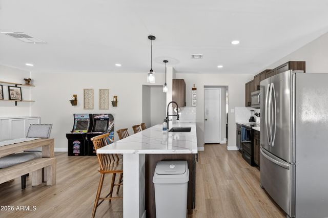 3235 S ALLRED Drive, Tempe, AZ 85282