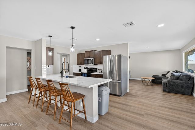 3235 S ALLRED Drive, Tempe, AZ 85282