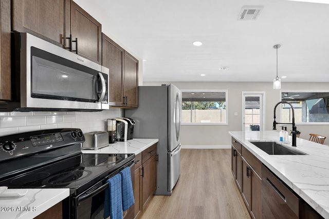 3235 S ALLRED Drive, Tempe, AZ 85282