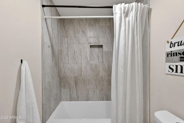 3235 S ALLRED Drive, Tempe, AZ 85282