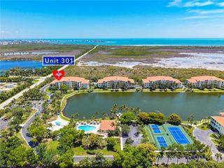 20071 Sanibel View CIR 301, Fort Myers, FL 33908
